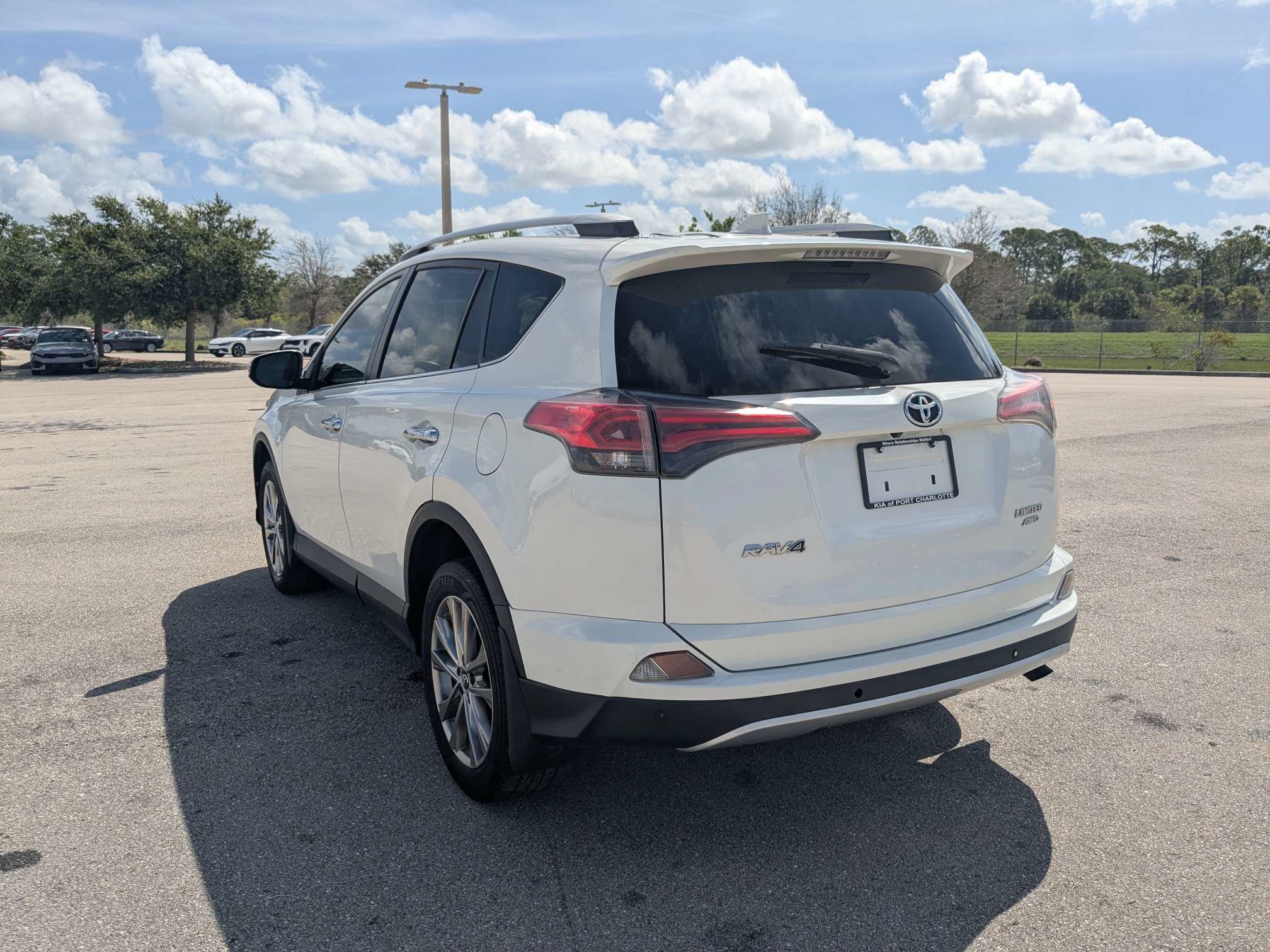Used 2016 Toyota RAV4 Limited AWD/4WD image 7