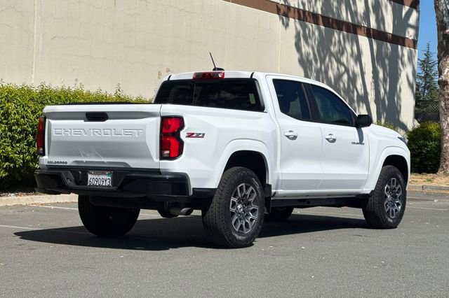 Used 2024 Chevrolet Colorado Z71 w/ Z71 Convenience Package 2 image 4