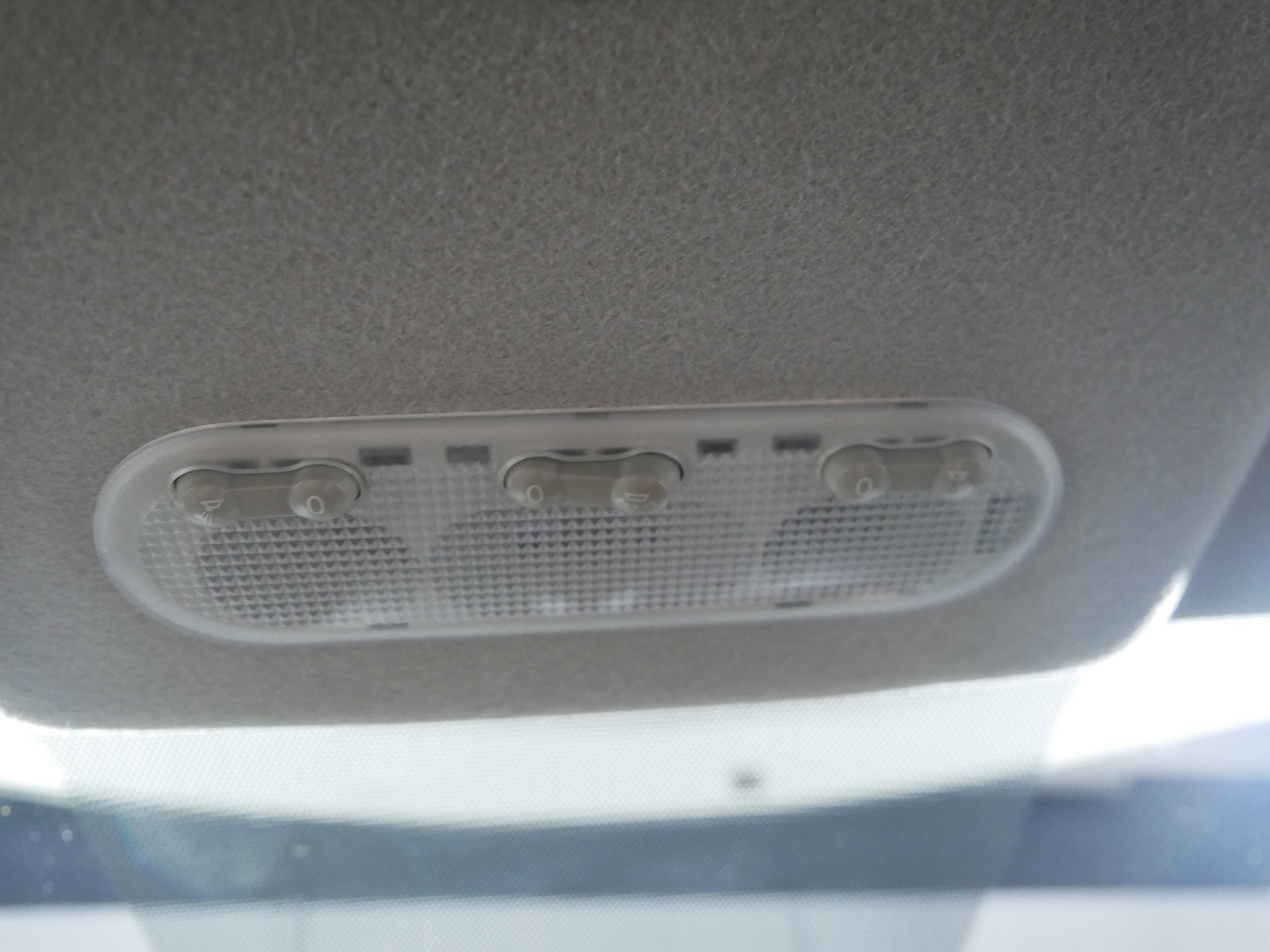 Used 2015 Nissan Juke S image 32