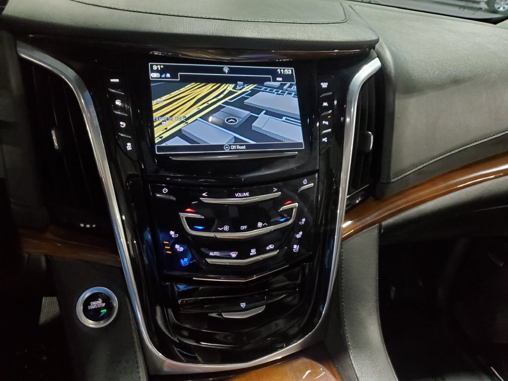 Used 2019 Cadillac Escalade ESV Luxury RWD image 34
