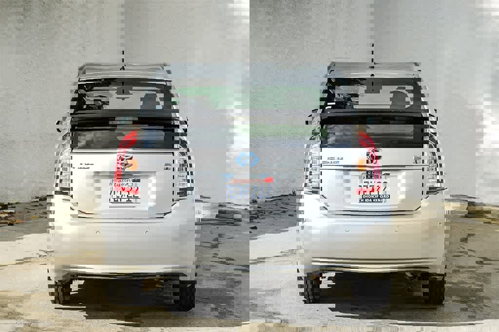 Used 2014 Toyota Prius Two image 5