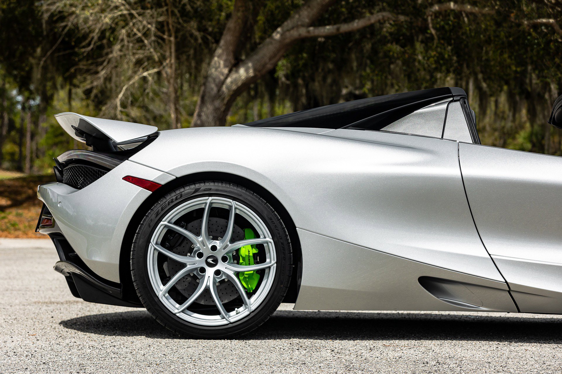 Used 2020 McLaren 720S Luxury RWD image 6
