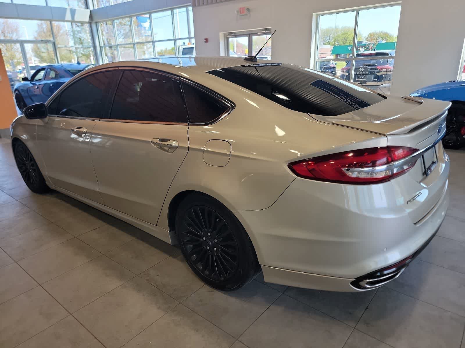 Used 2018 Ford Fusion Titanium AWD/4WD image 7