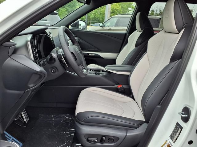 New 2026 Lexus TX 500h AWD image 15