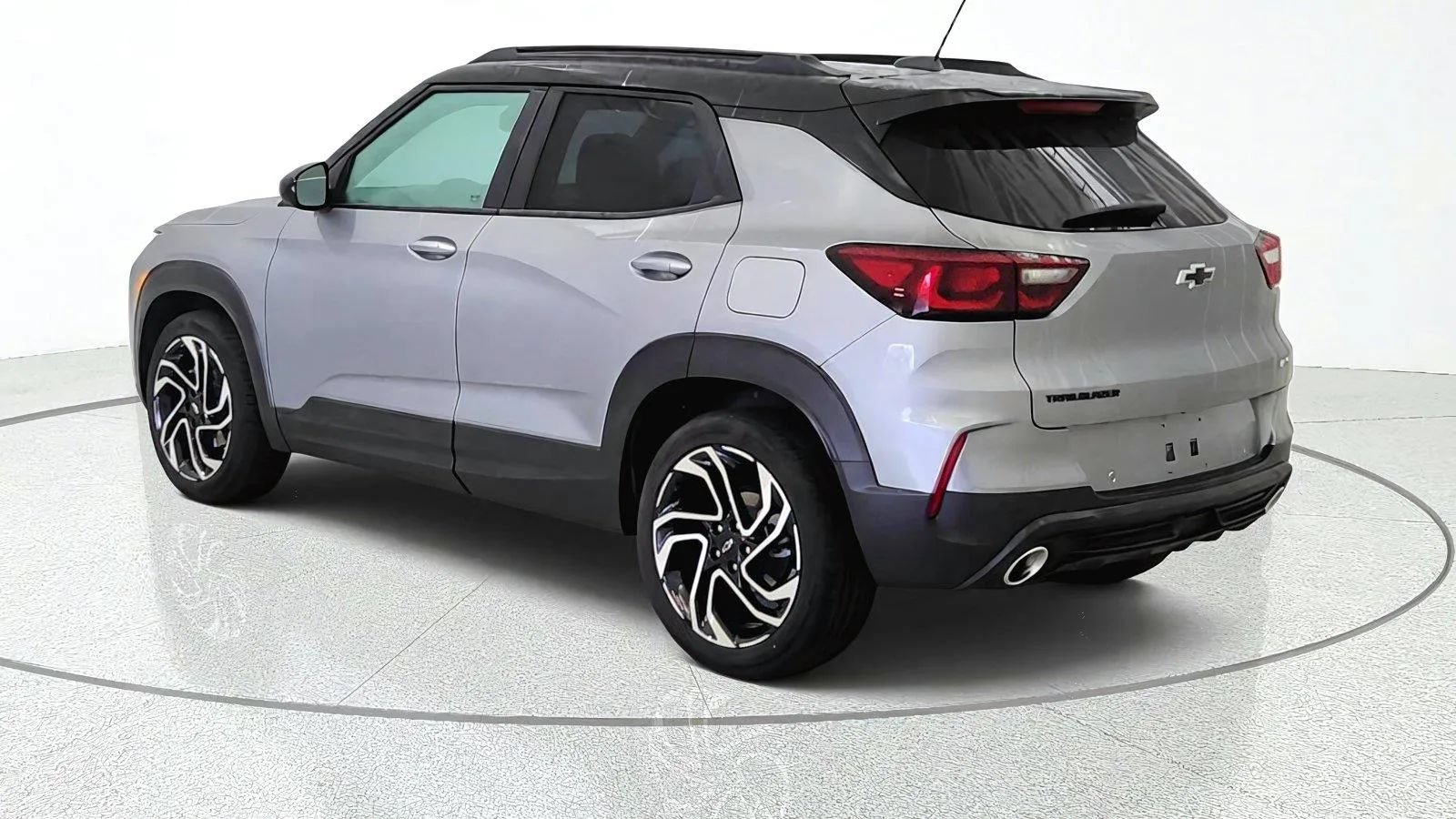 Used 2025 Chevrolet TrailBlazer RS w/ Convenience Package FWD image 7