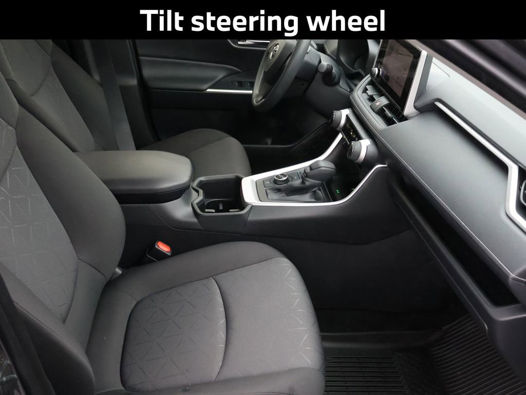 Used 2025 Toyota RAV4 XLE image 13