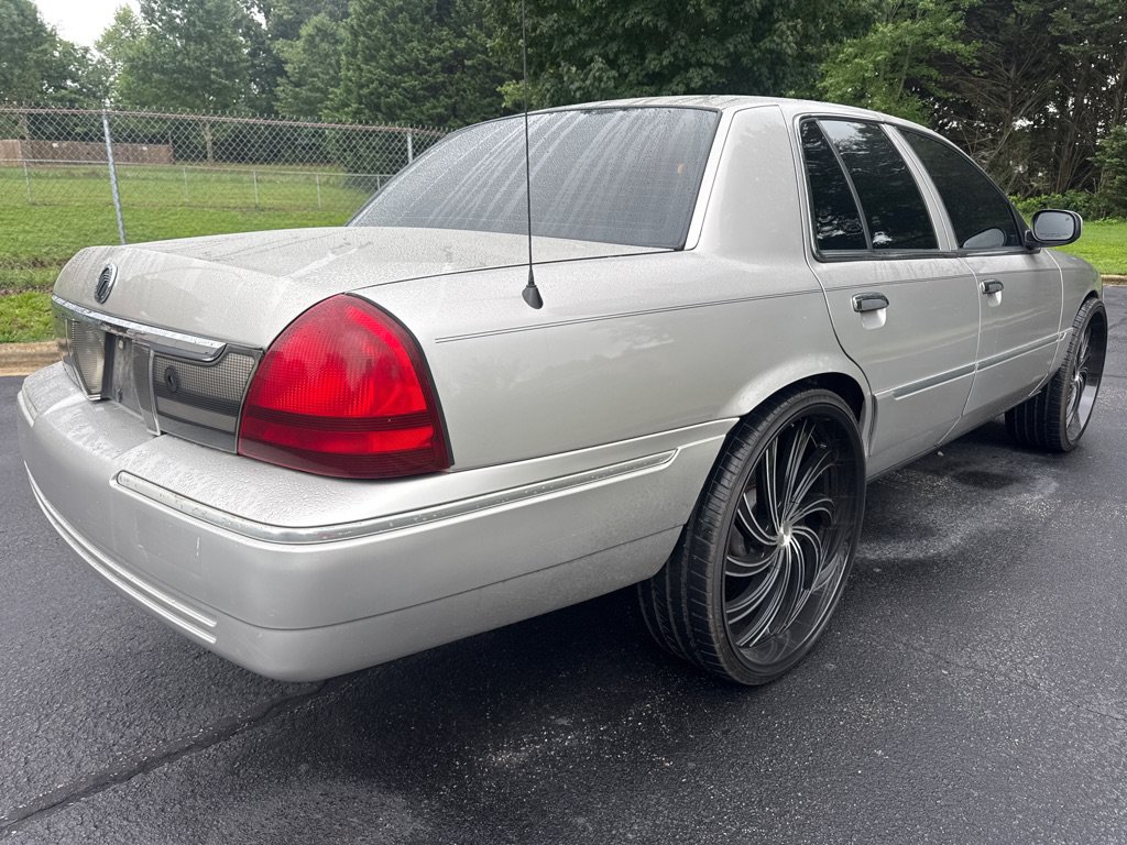 Used 2005 Mercury Grand Marquis LS RWD image 5