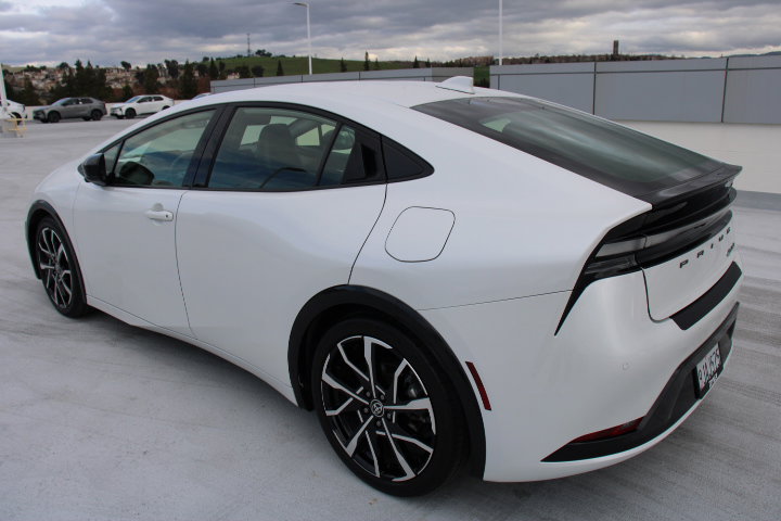 Certified 2024 Toyota Prius Prime image 5
