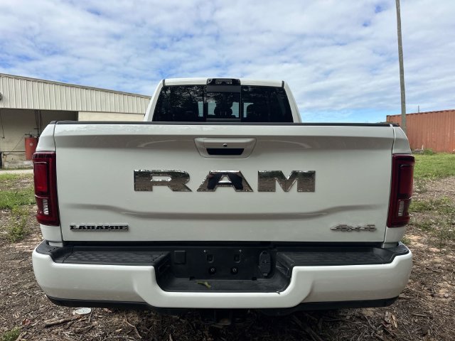 Used 2026 RAM 3500 Laramie AWD/4WD image 17