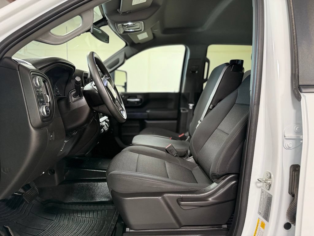 Used 2023 GMC Sierra 2500 Pro w/ Convenience Package AWD/4WD image 11