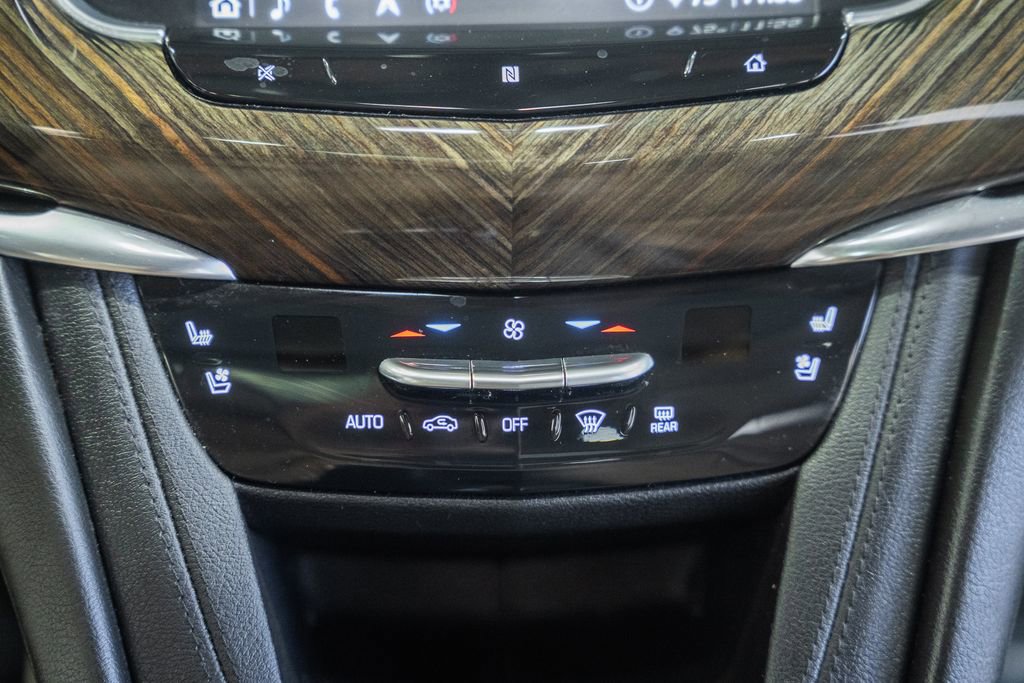 Used 2020 Cadillac XT6 Sport w/ Platinum Package AWD/4WD image 24