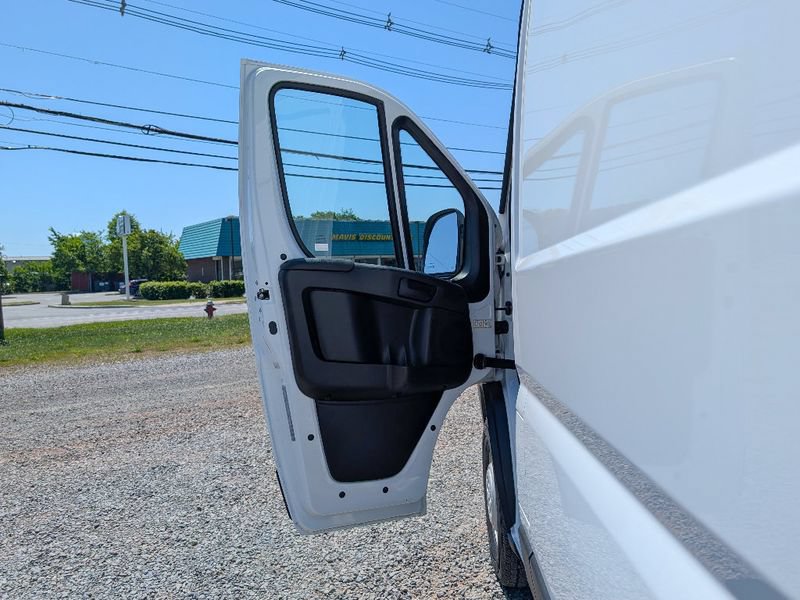 Used 2026 RAM ProMaster 2500 w/ Convenience Group FWD image 15