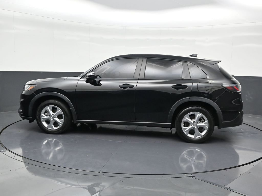 Used 2023 Honda HR-V LX image 2