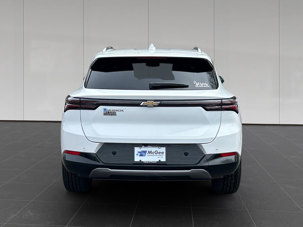 Used 2025 Chevrolet Equinox EV LT FWD image 4