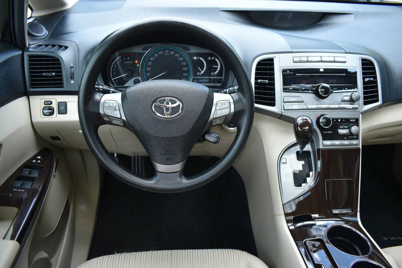 Used 2009 Toyota Venza AWD image 15