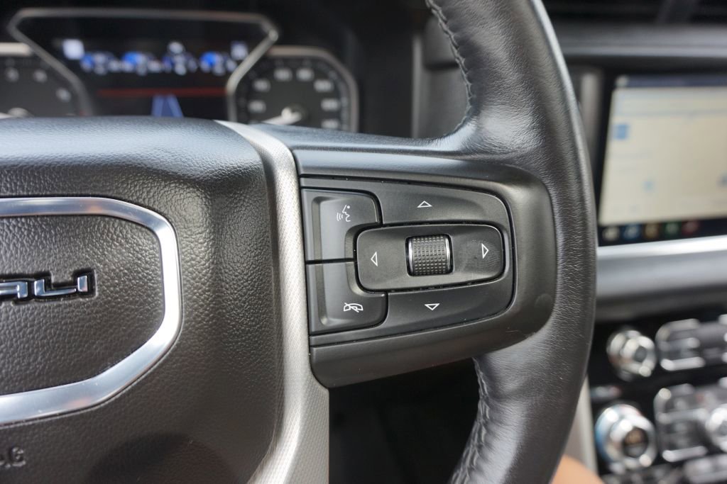 Used 2021 GMC Yukon Denali w/ Denali Premium Package image 41