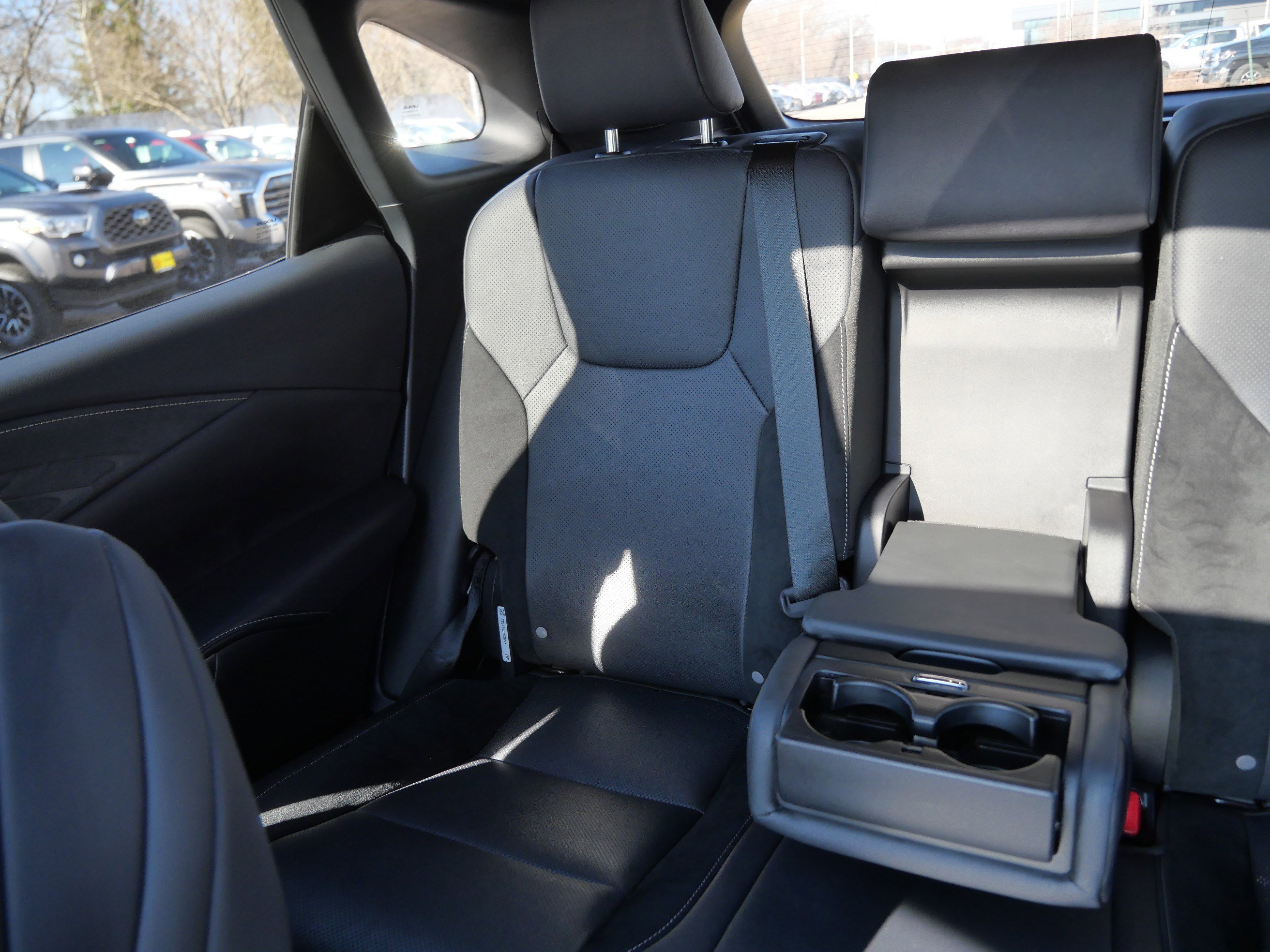 Used 2025 Lexus RX 500h F Sport AWD/4WD image 12