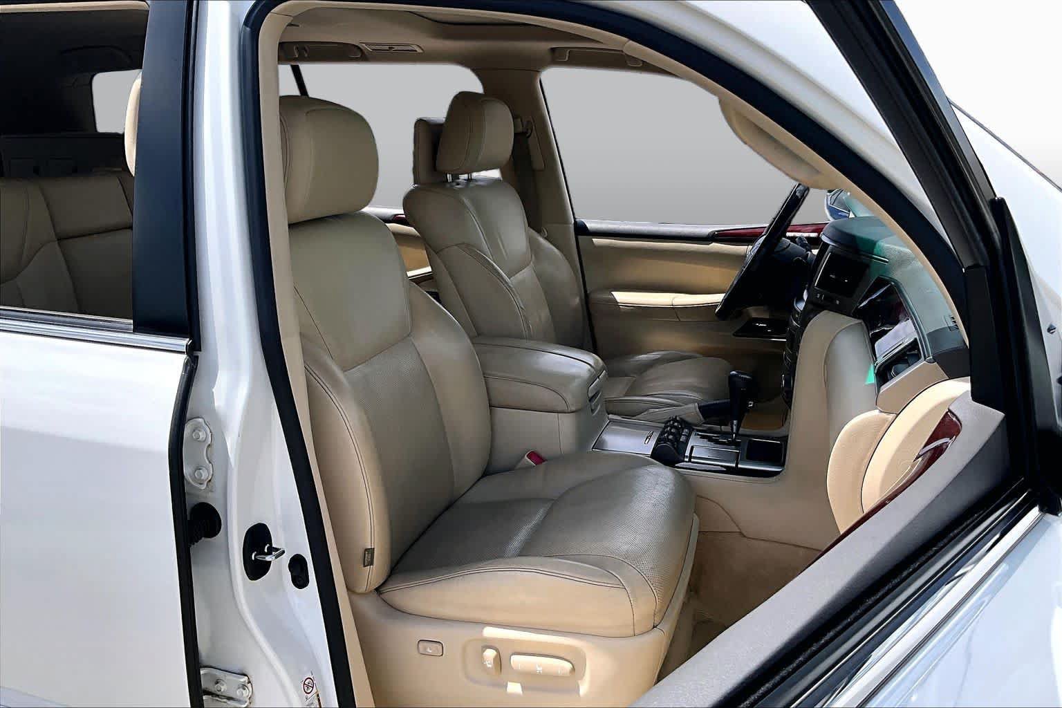 Used 2014 Lexus LX 570 4WD image 8