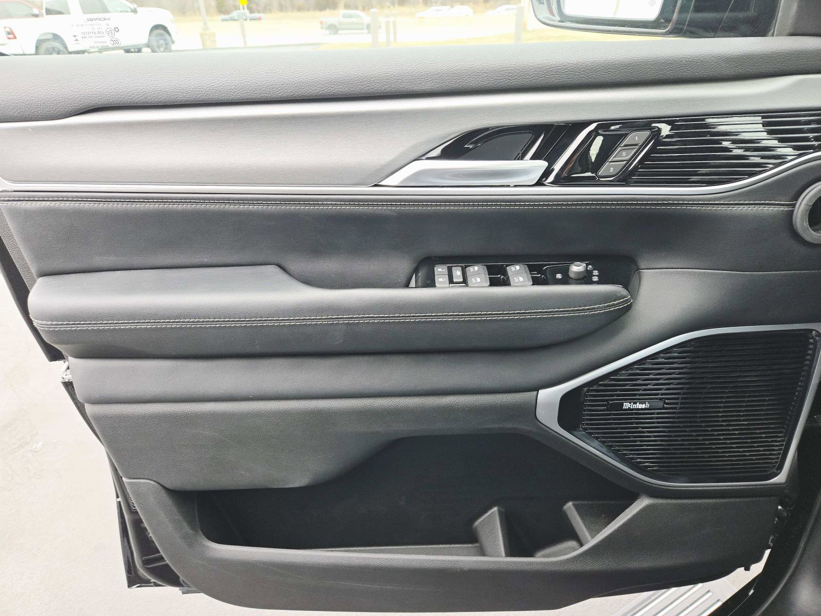 New 2026 Jeep Grand Wagoneer Limited w/ Premium Group II image 31