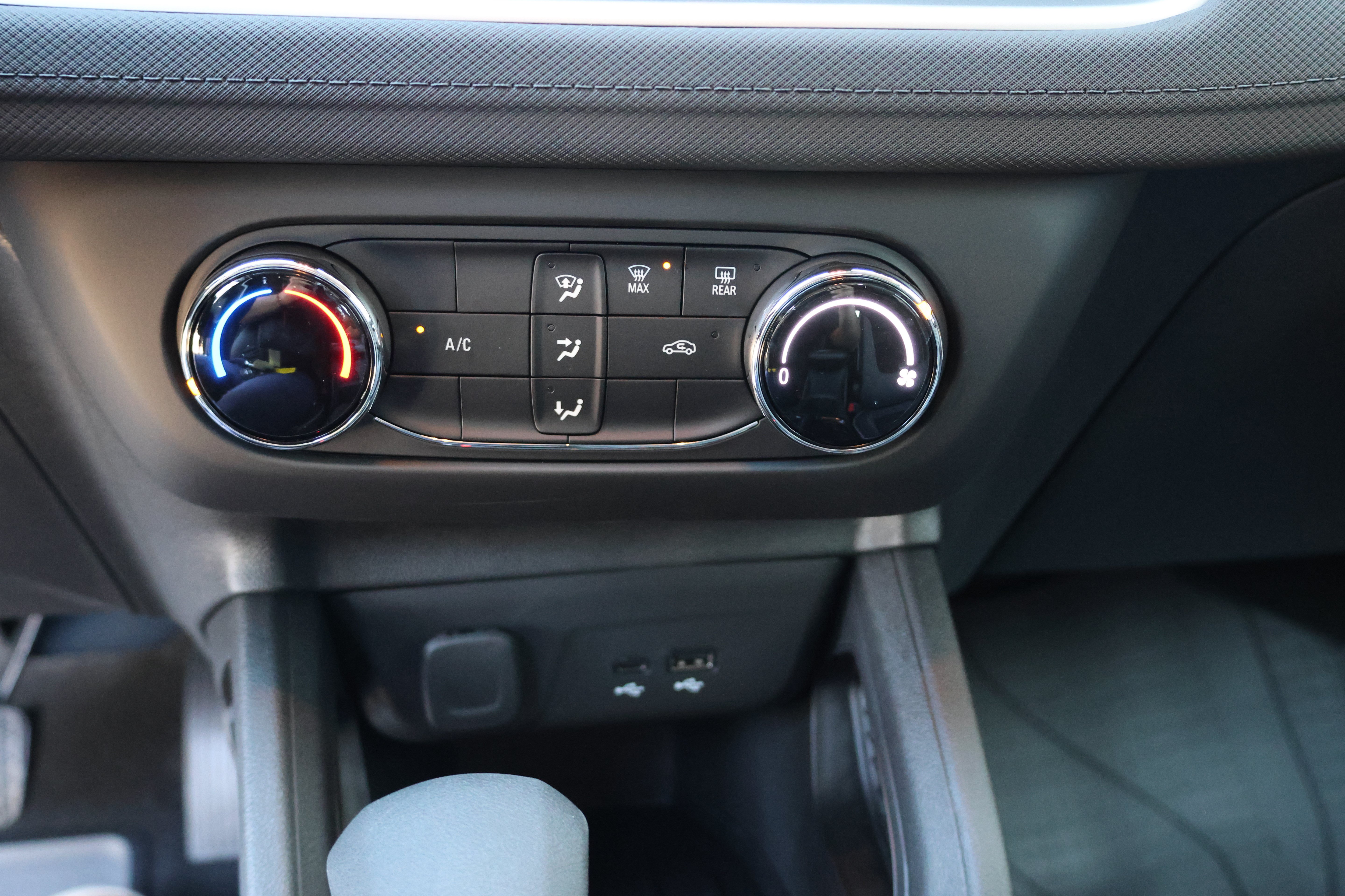 Used 2026 Chevrolet TrailBlazer LS w/ LS Convenience Package AWD/4WD image 25