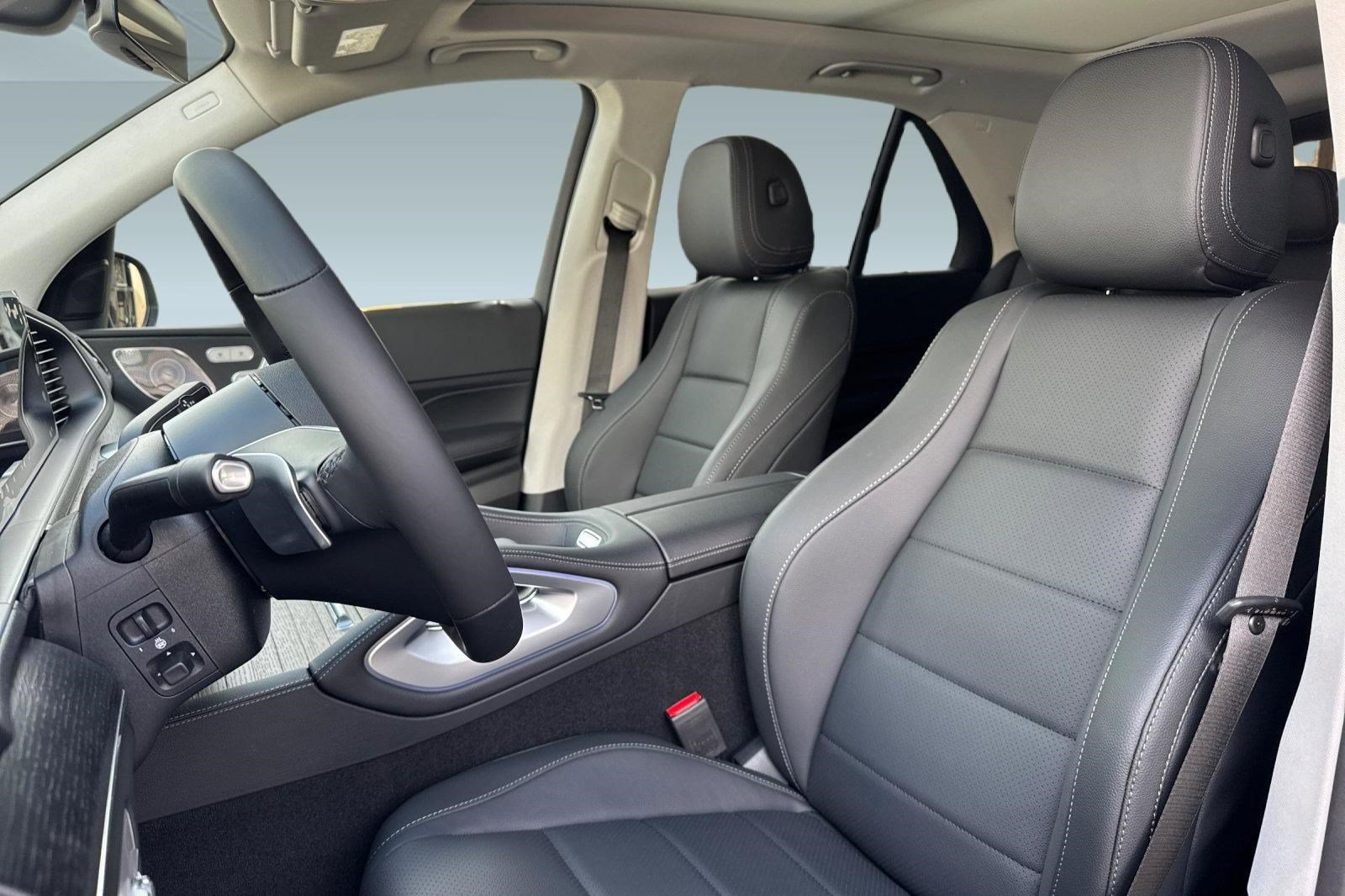 New 2026 Mercedes-Benz GLB 250 image 5