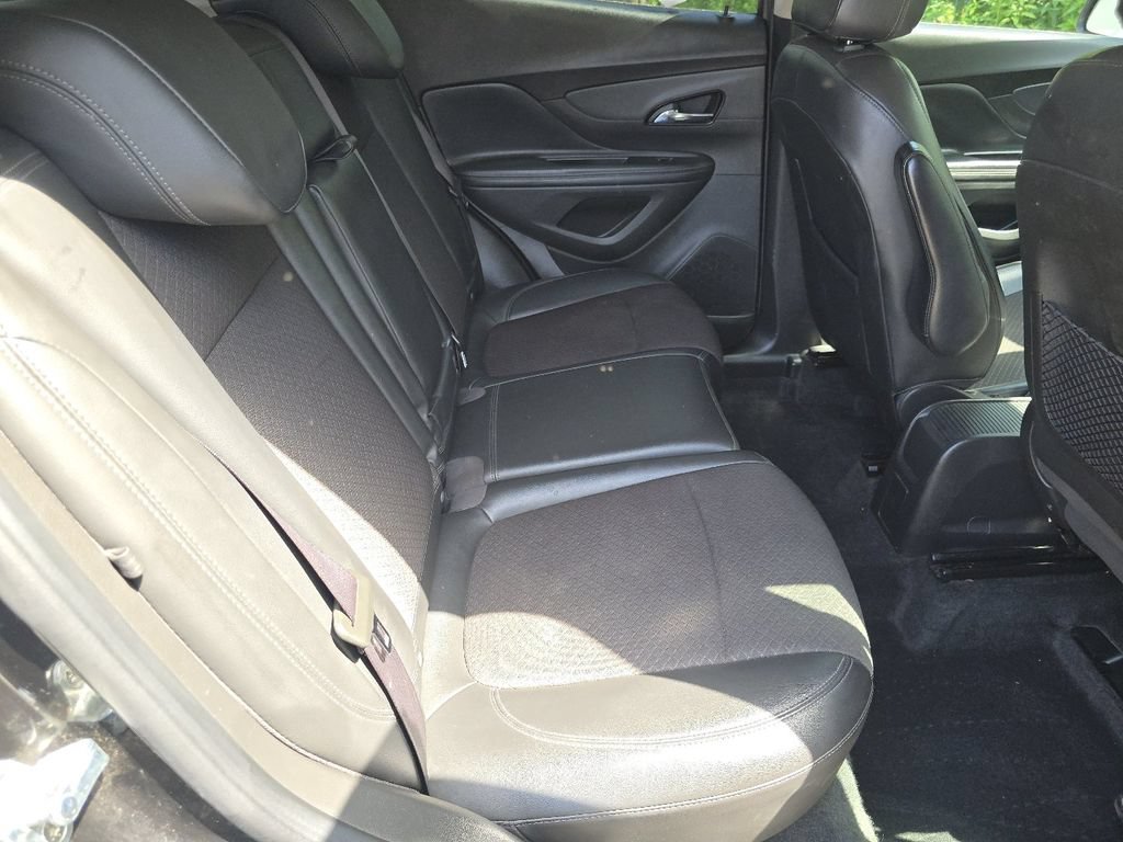 Used 2020 Buick Encore Preferred AWD/4WD image 15