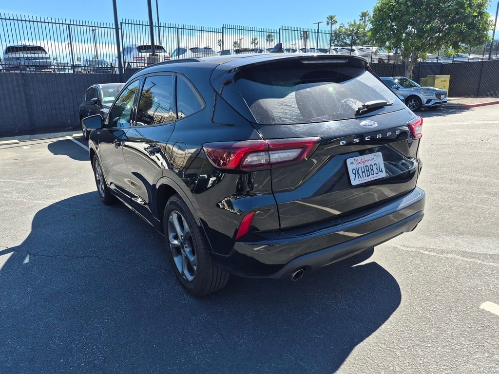 Used 2024 Ford Escape ST-Line image 5