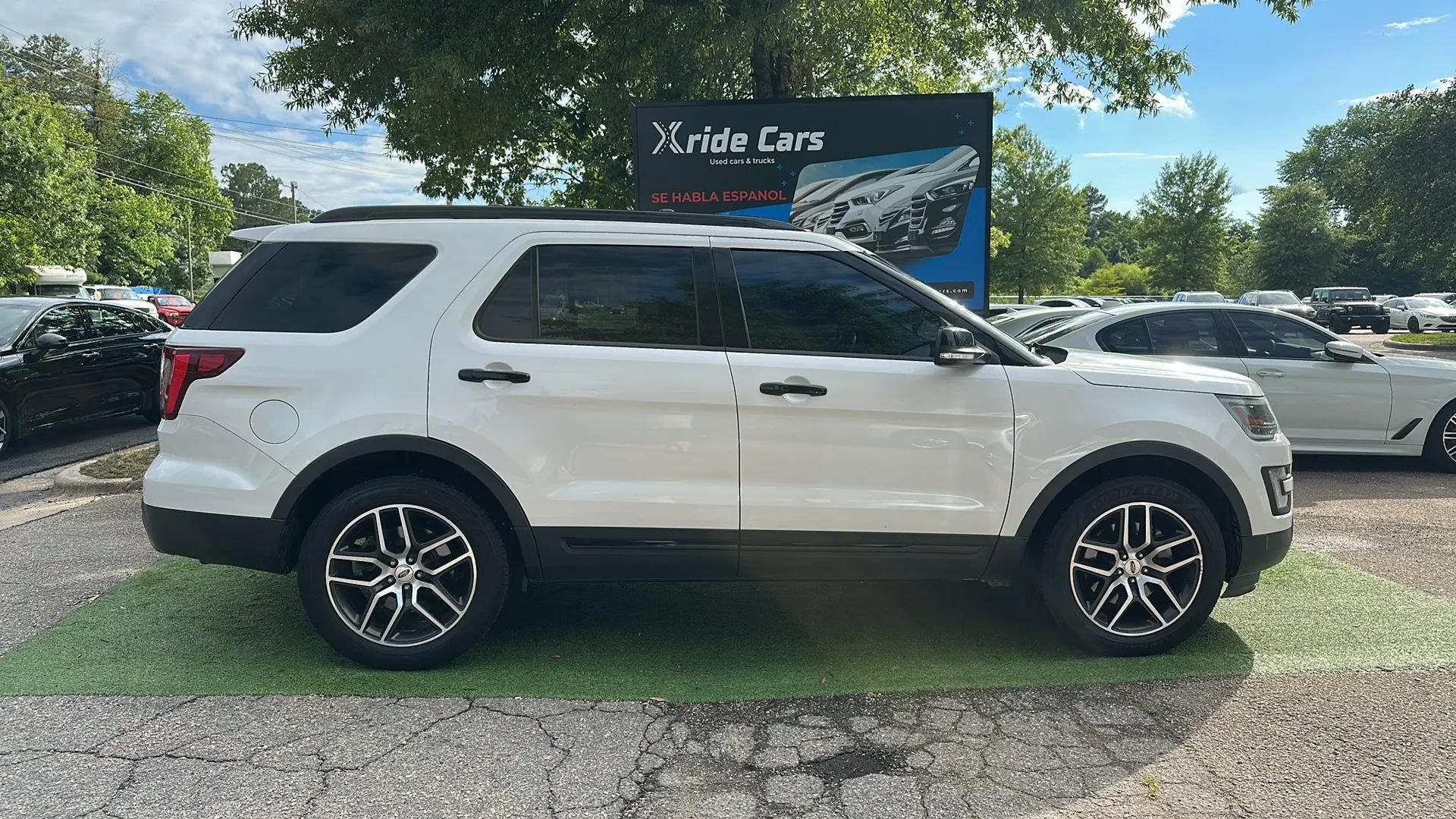 Used 2016 Ford Explorer Sport w/ Equipment Group 401A AWD/4WD image 8