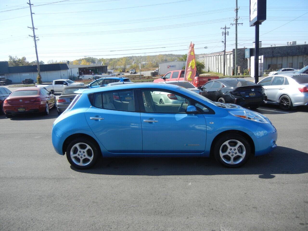Used 2012 Nissan Leaf SL w/ Protection Pkg FWD image 5