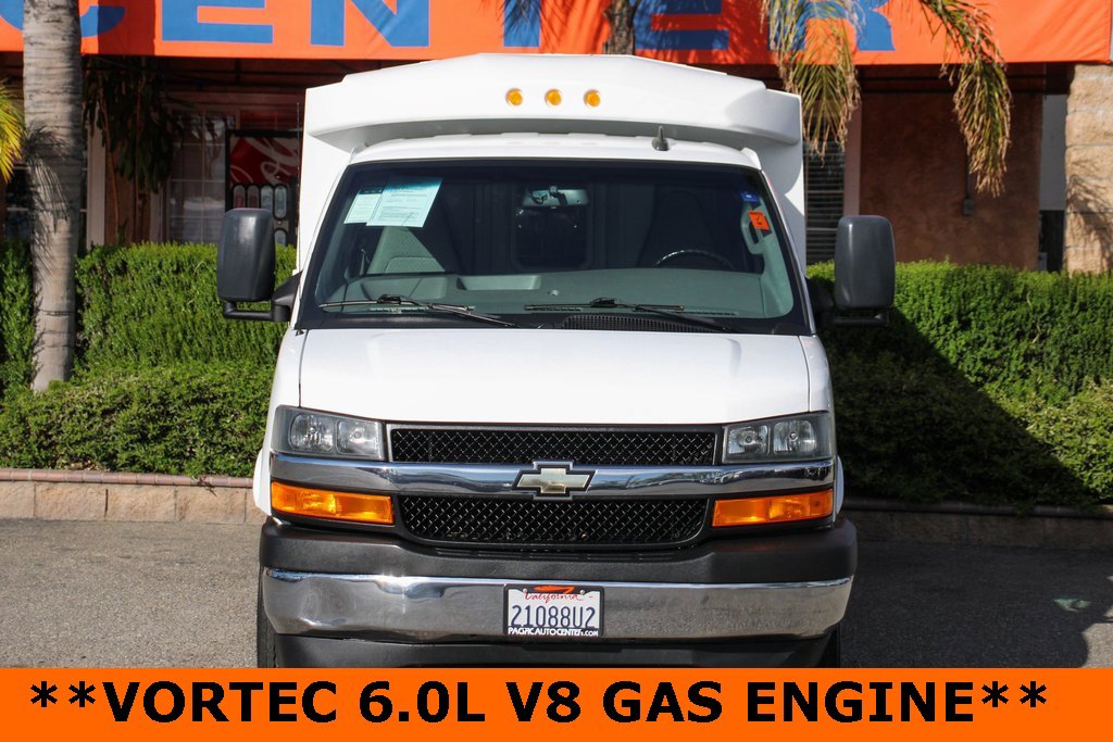 Used 2019 Chevrolet Express 3500 w/ Power Convenience Package image 3