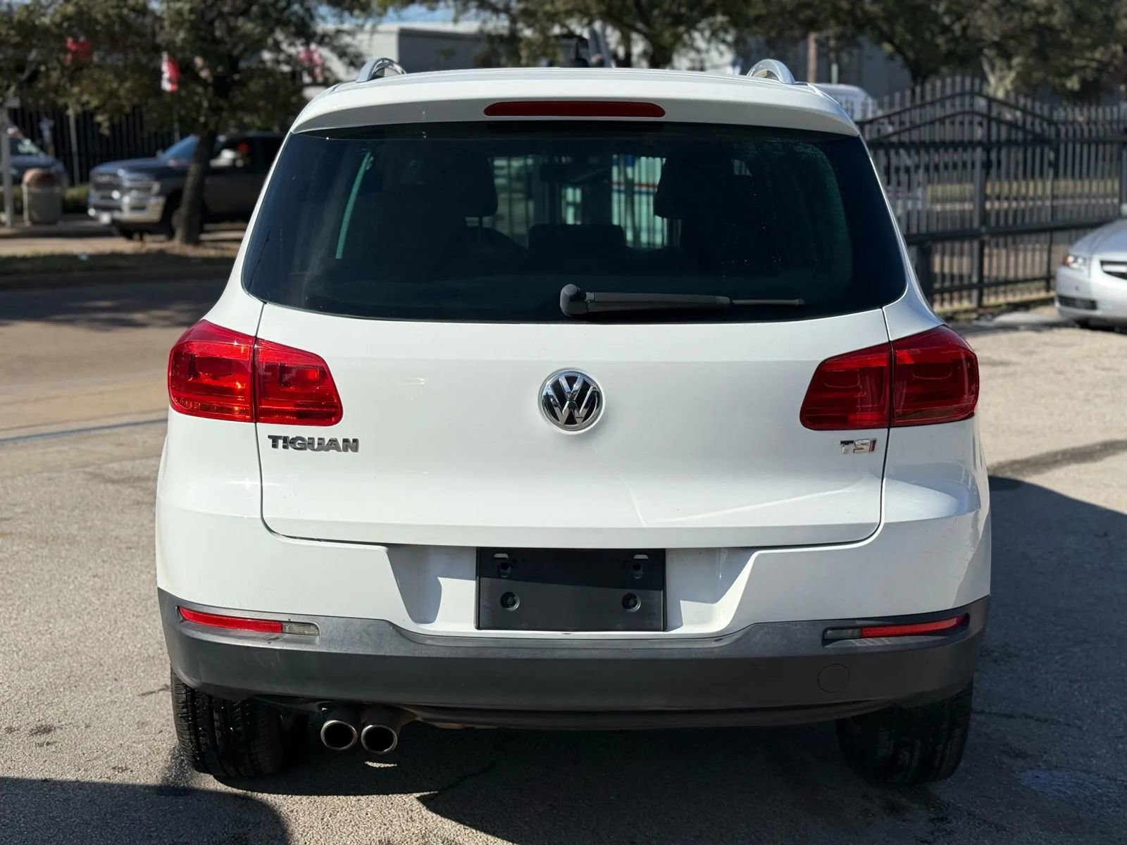 Used 2017 Volkswagen Tiguan Wolfsburg Edition image 5