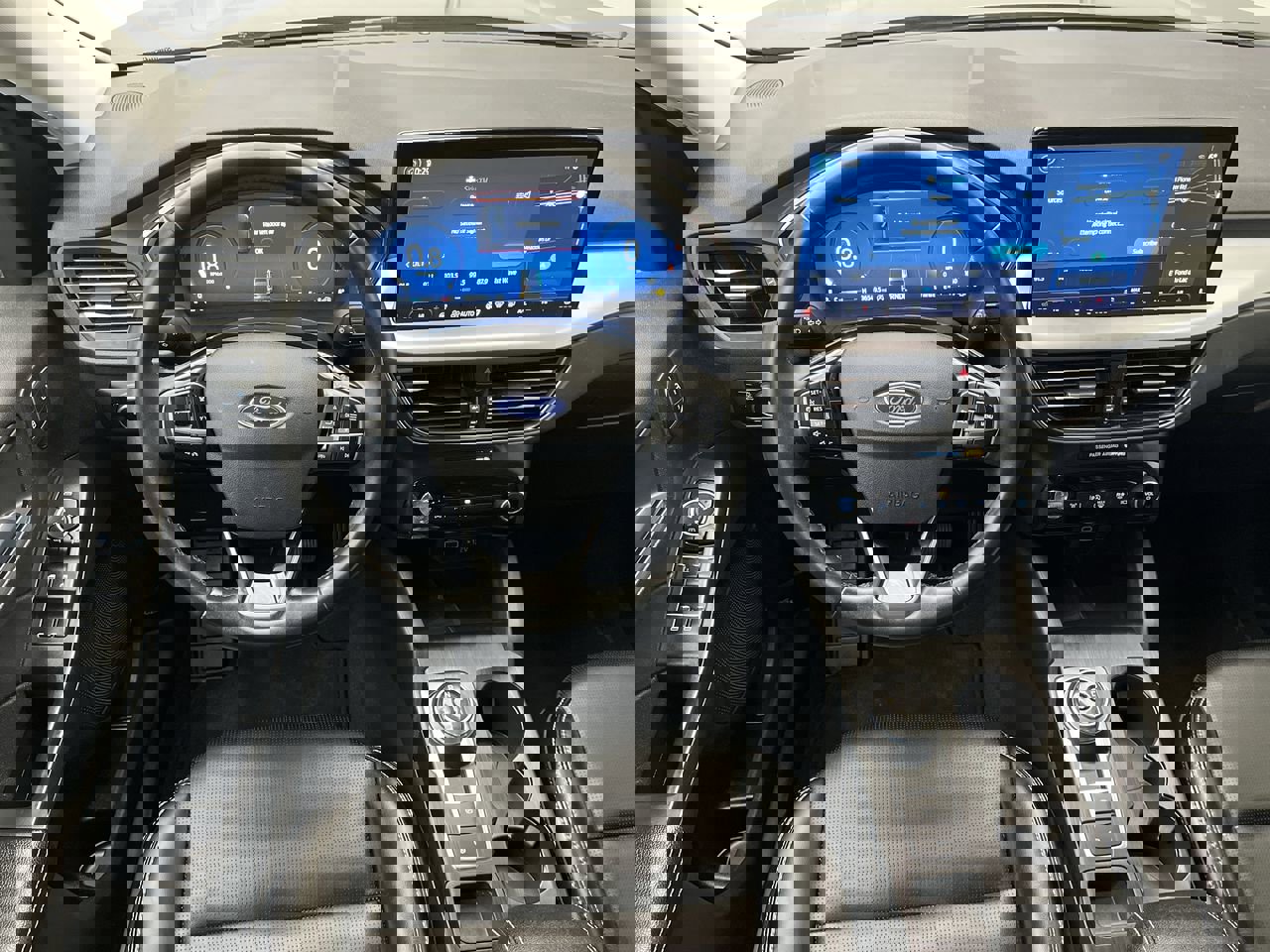 Used 2024 Ford Escape Platinum image 14