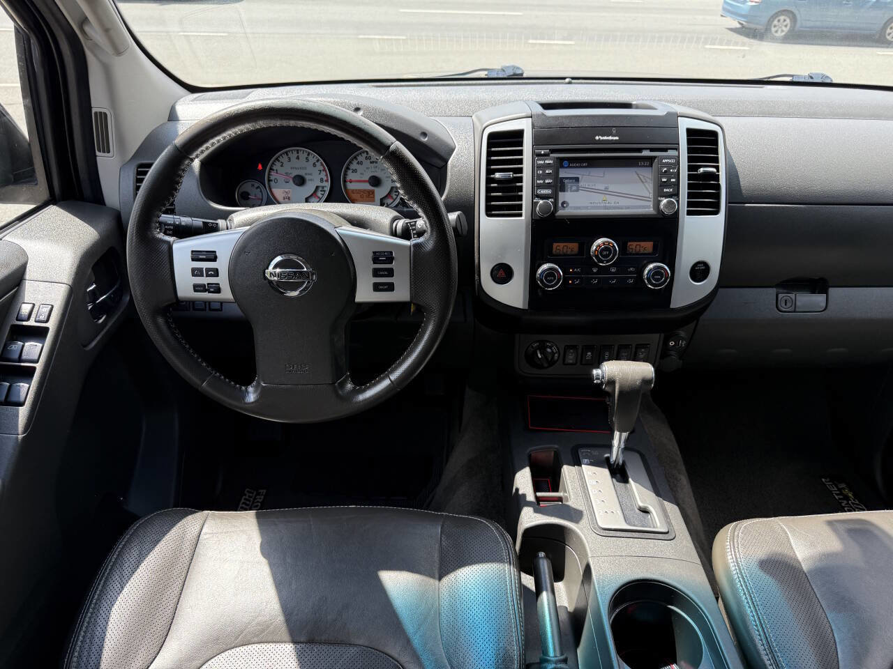 Used 2017 Nissan Frontier PRO-4X w/ Pro-4x Luxury Package image 18