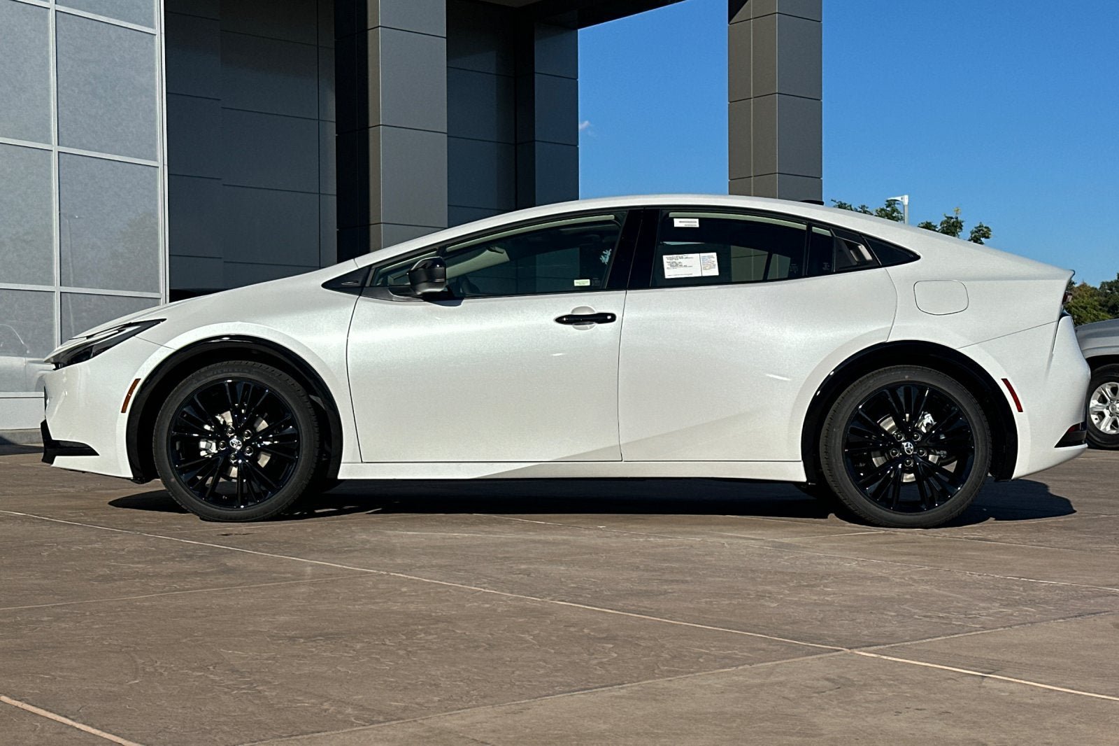 New 2027 Toyota Prius FWD image 7
