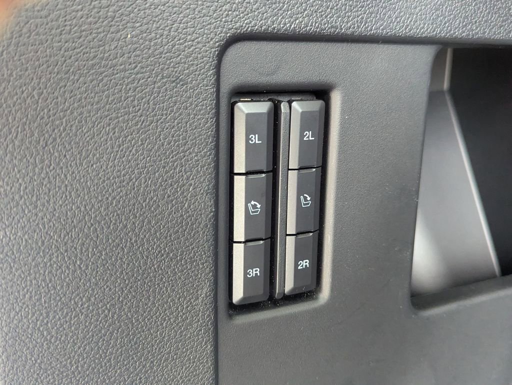 Used 2021 Ford Expedition Max Platinum image 30