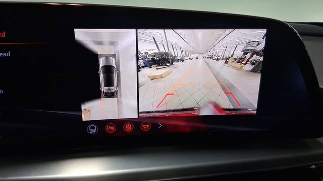 Used 2026 Cadillac Lyriq V image 29