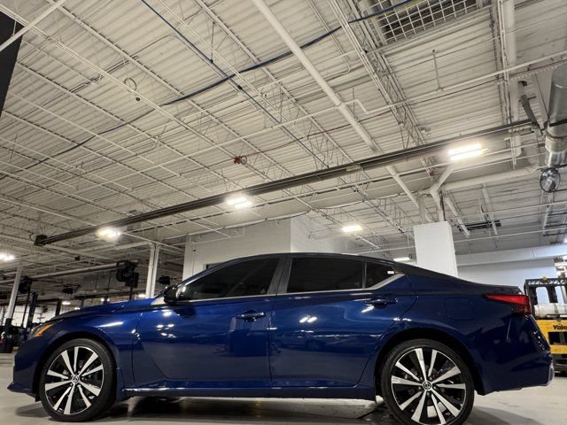 Used 2022 Nissan Altima 2.5 SR AWD/4WD image 29