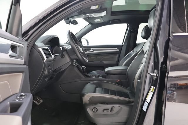 Used 2021 Volkswagen Atlas Cross Sport SEL Premium R-Line AWD/4WD image 18