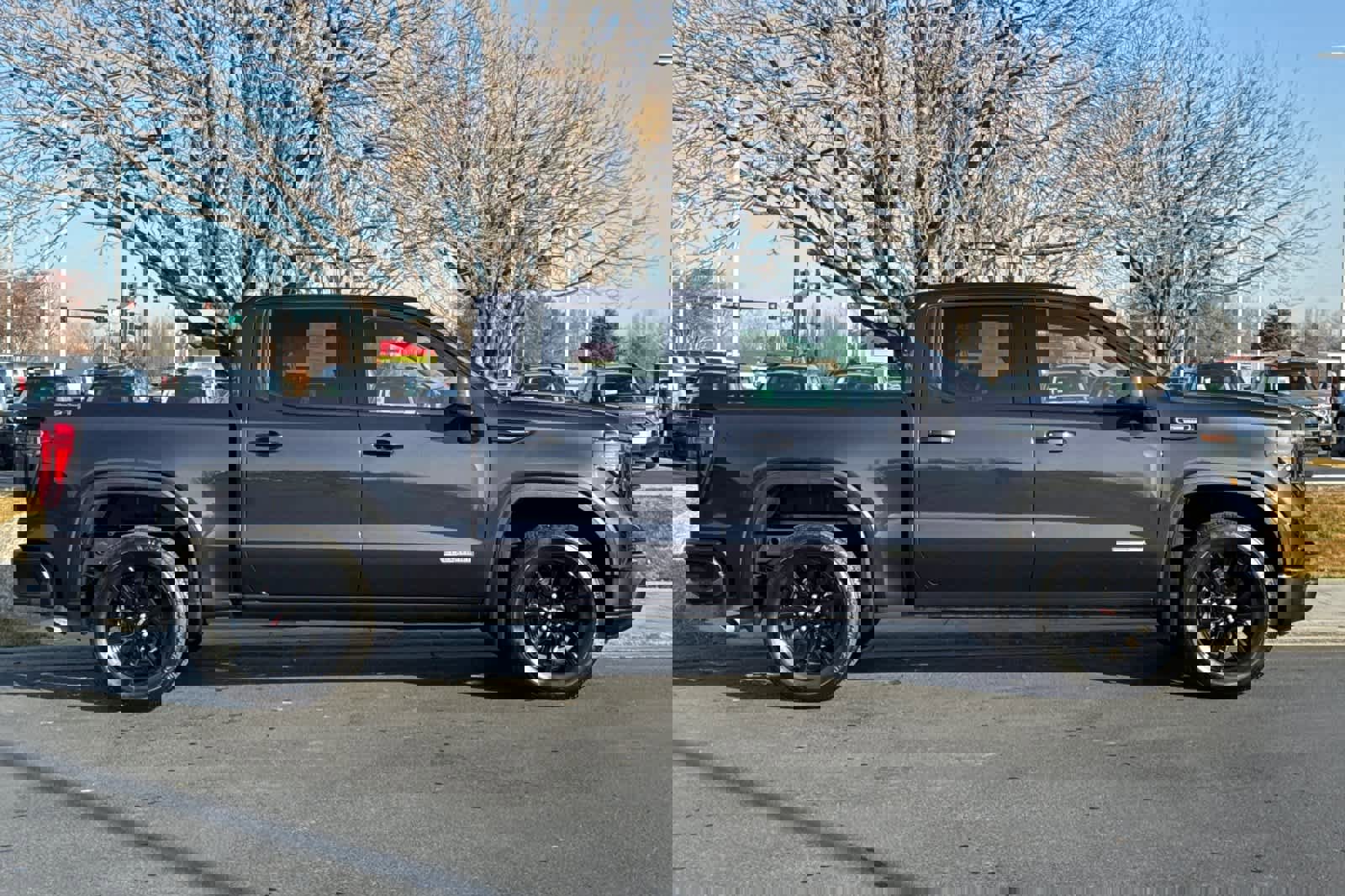 Used 2025 GMC Sierra 1500 Elevation image 8