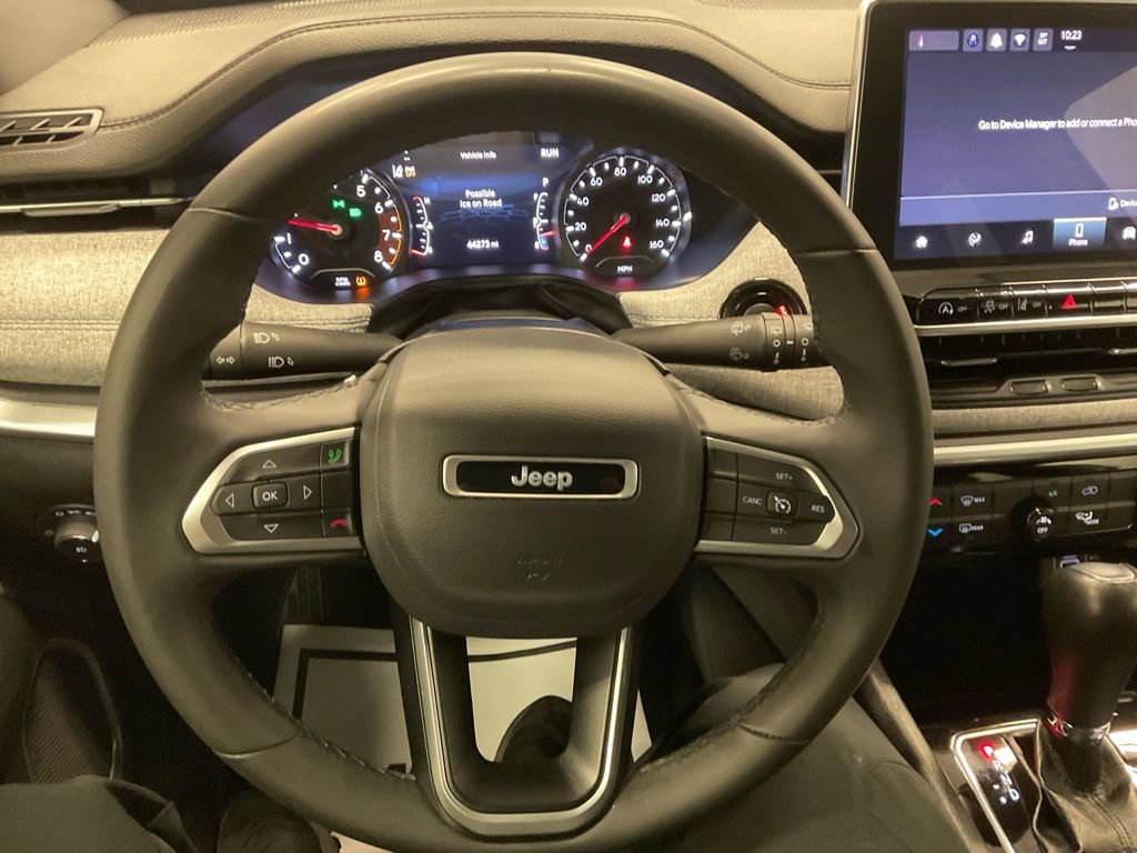 Used 2024 Jeep Compass Latitude image 7