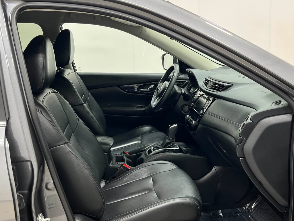 Used 2019 Nissan Rogue SL AWD/4WD image 32