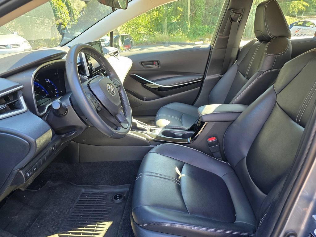 Used 2022 Toyota Corolla LE w/ Premium Interior Package FWD image 8