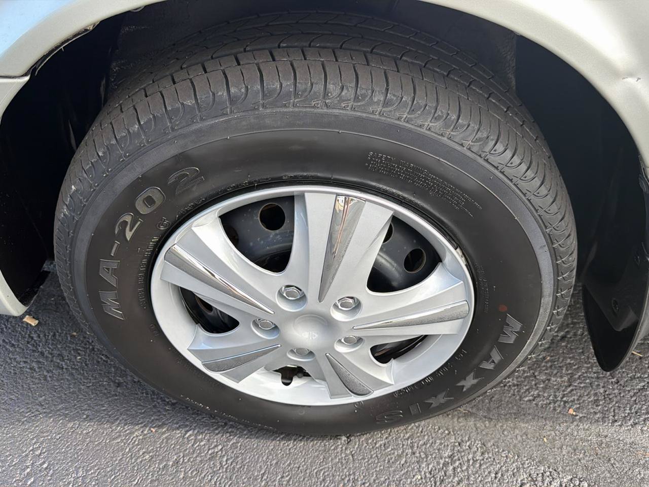 Used 2000 Toyota Camry CE FWD image 44
