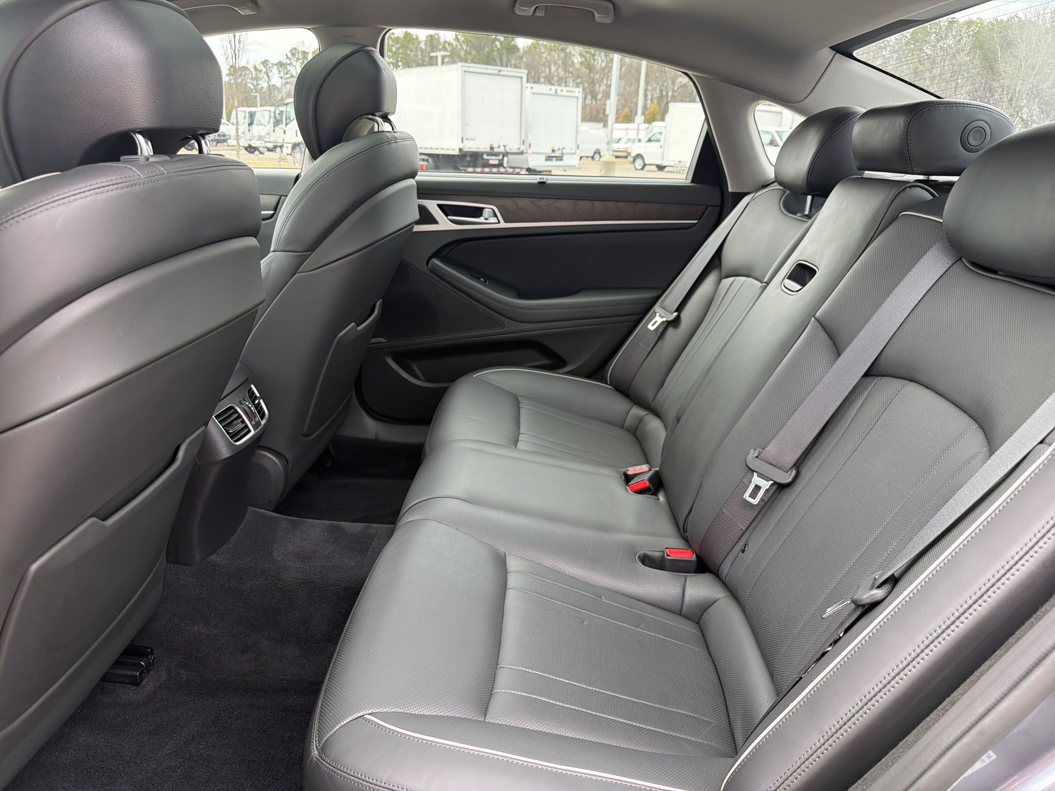 Used 2015 Hyundai Genesis 3.8 w/ Option Group 04 image 31