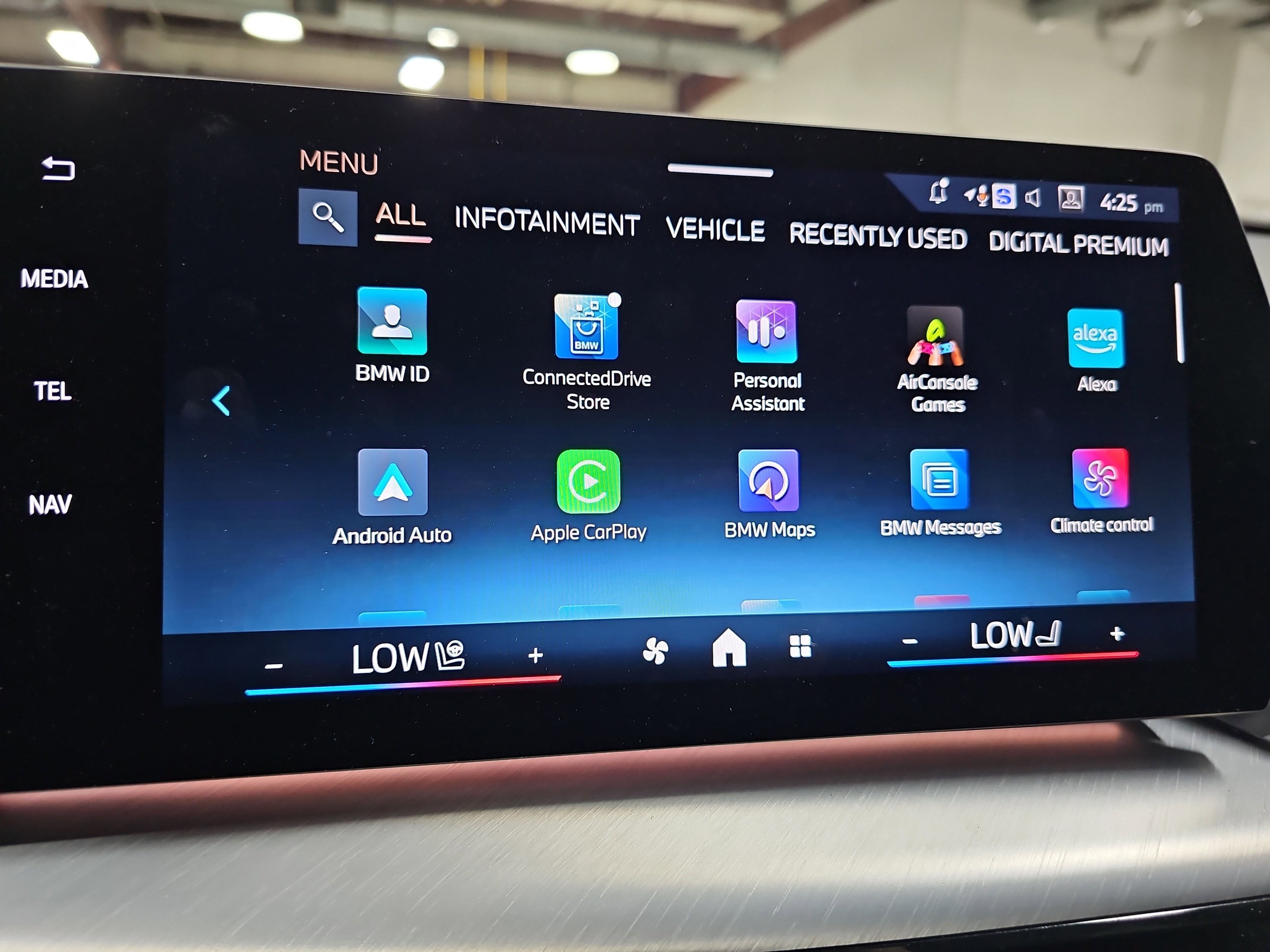 New 2026 BMW X2 xDrive28i w/ Technology Package image 23