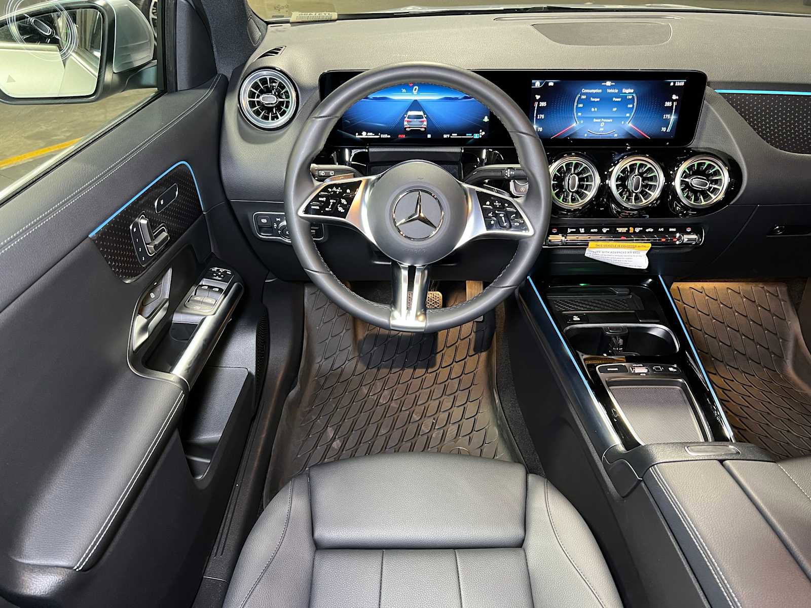 Used 2025 Mercedes-Benz GLA 250 4MATIC image 44