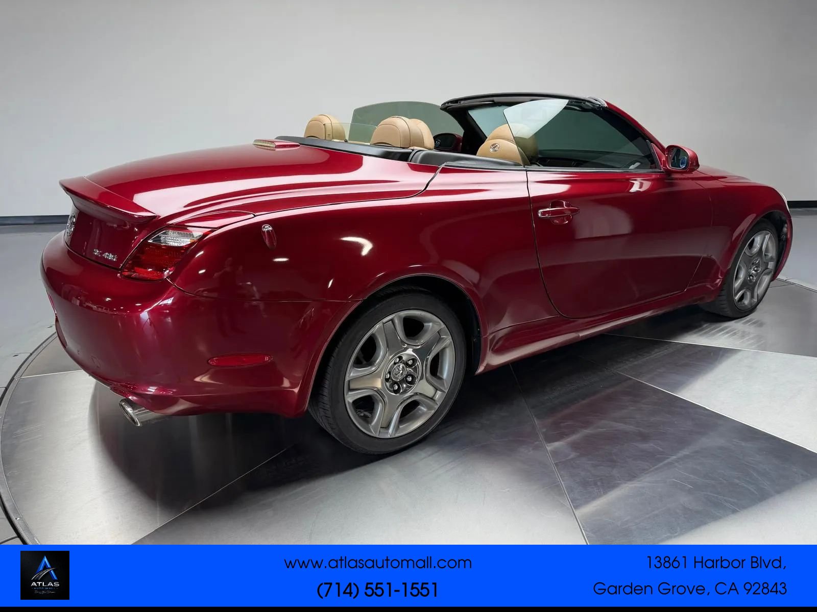Used 2007 Lexus SC 430 Convertible w/ Preferred Accessory Pkg RWD image 2