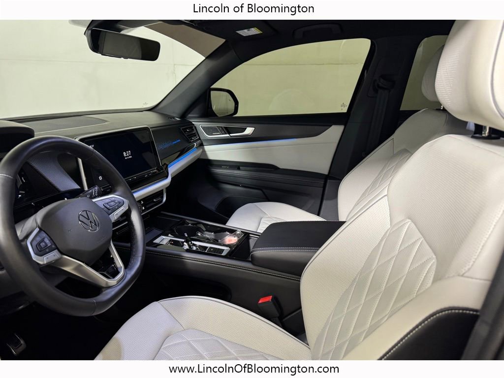 Used 2025 Volkswagen Atlas Cross Sport SEL Premium R-Line image 38