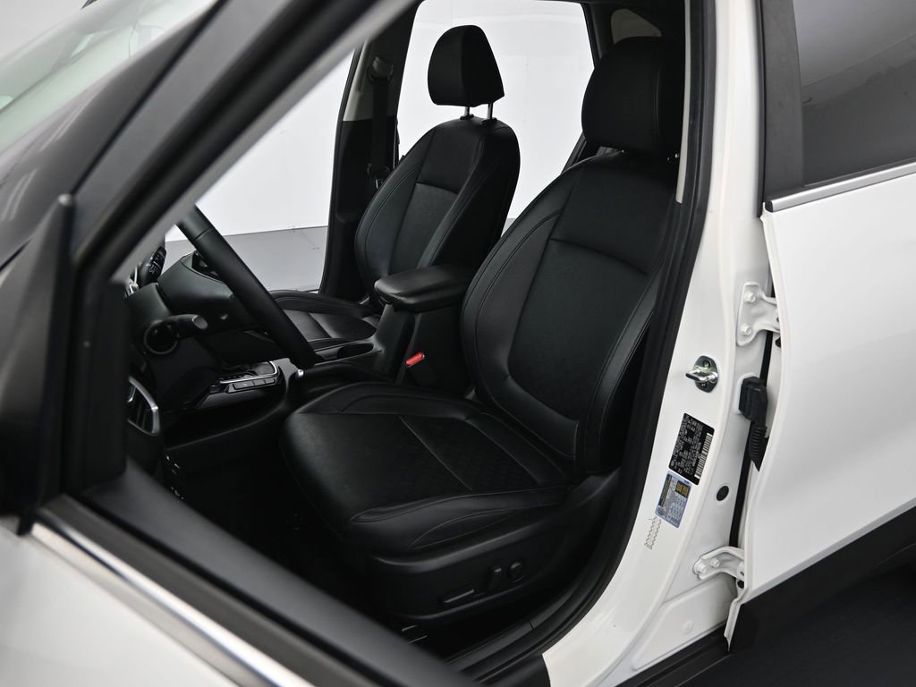 Used 2021 Kia Seltos EX image 9