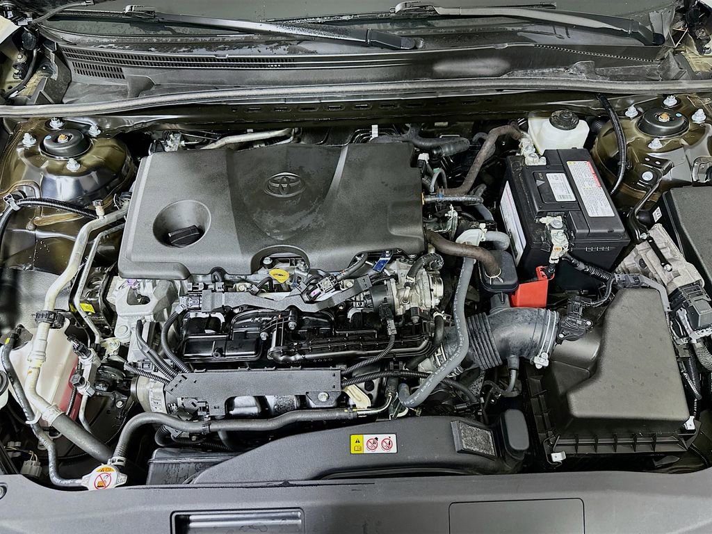 Used 2024 Toyota Camry SE FWD image 8